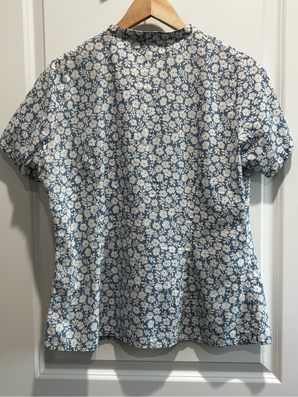 Boden Blue and White Floral Short-Sleeve Button Front Shirt - Picture 5 of 5